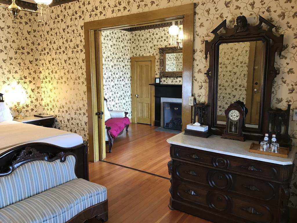 Hotel Cosmopolitan 4*